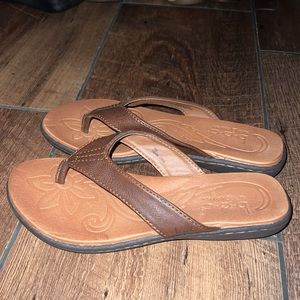 BOC Born Concepts Brown Thong Sandals Size 7